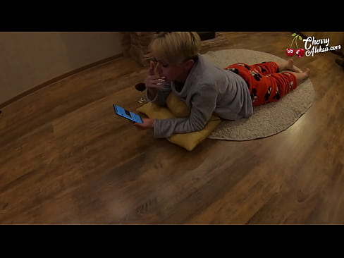 ❤️ Шалёная бландынка смокча велізарны член і падскоквае на ім - анальны сэкс ❤️❌ Чербанне на be.28films.ru ﹏